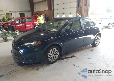 2018 Toyota Corolla Le z USA, uszkodzony, nr VIN 2T1BURHEXJC001200